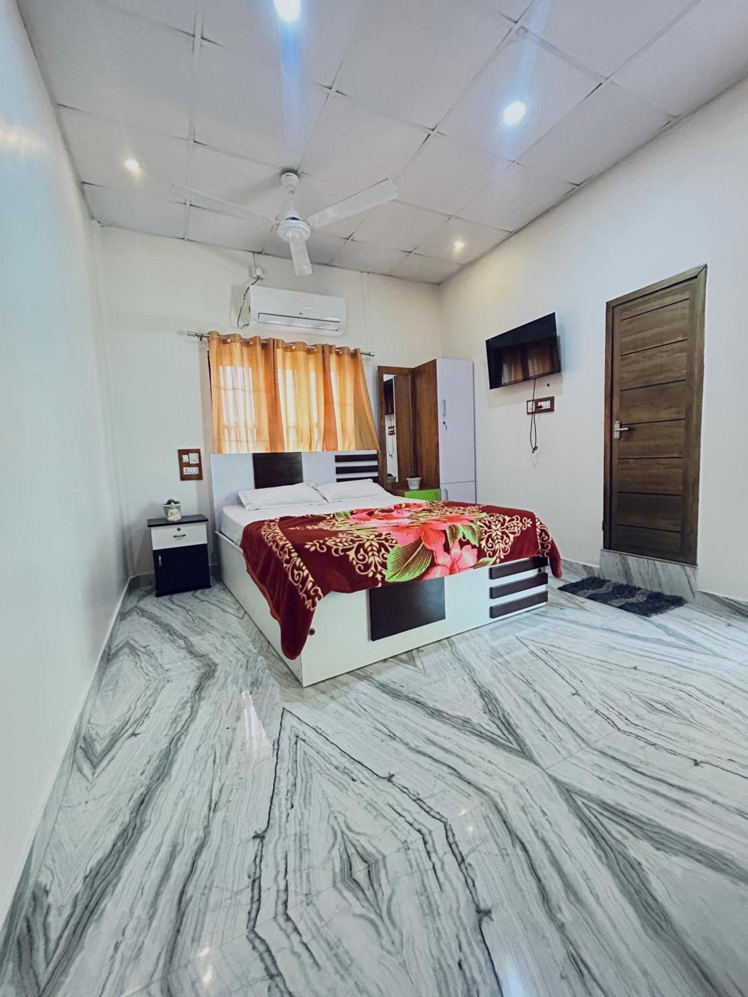 Vrindavan Homestay Mundrothuruth Luaran gambar